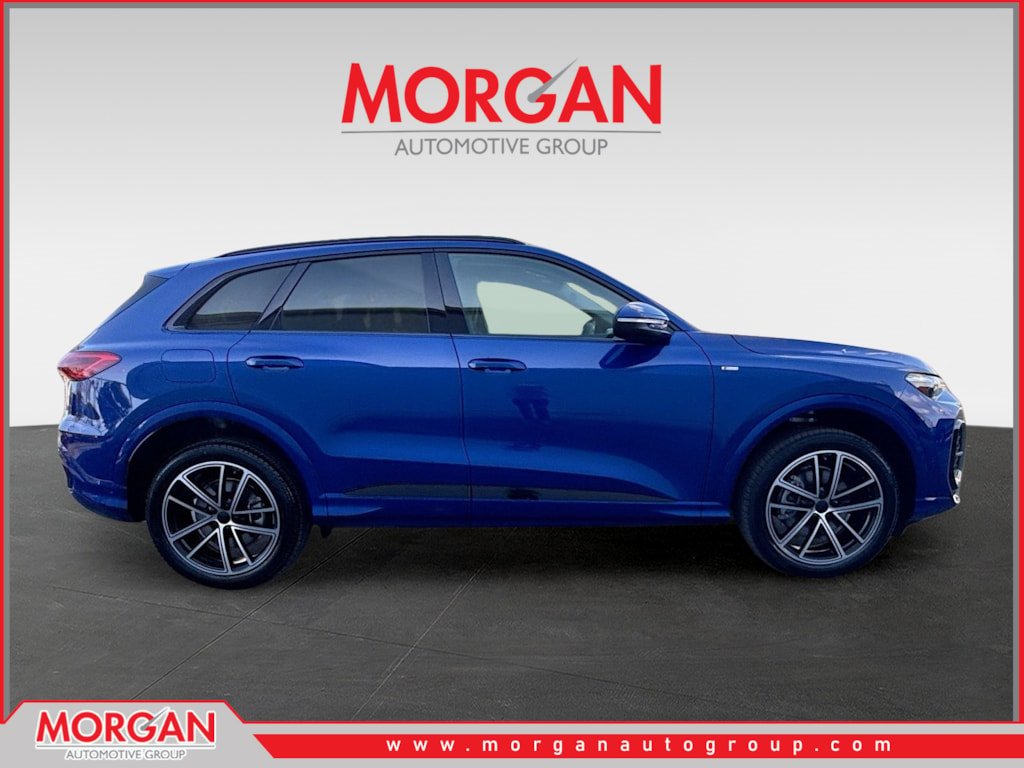 2019 Audi Q5 Premium Plus — view 2