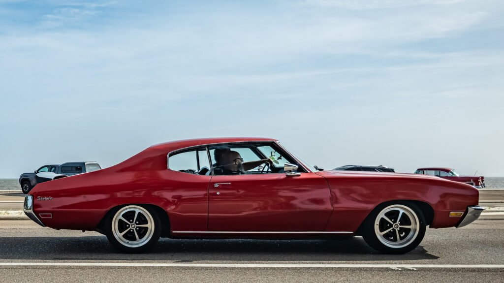 1969 Ford Mustang Boss 302 — view 2