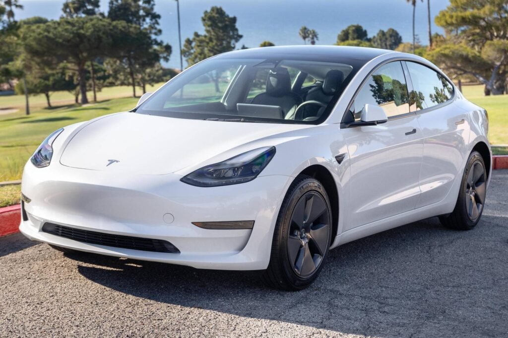 2022 Tesla Model 3 Long Range — view 2